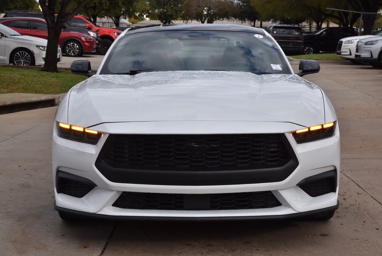 2025 Ford Mustang EcoBoost Premium photo 2