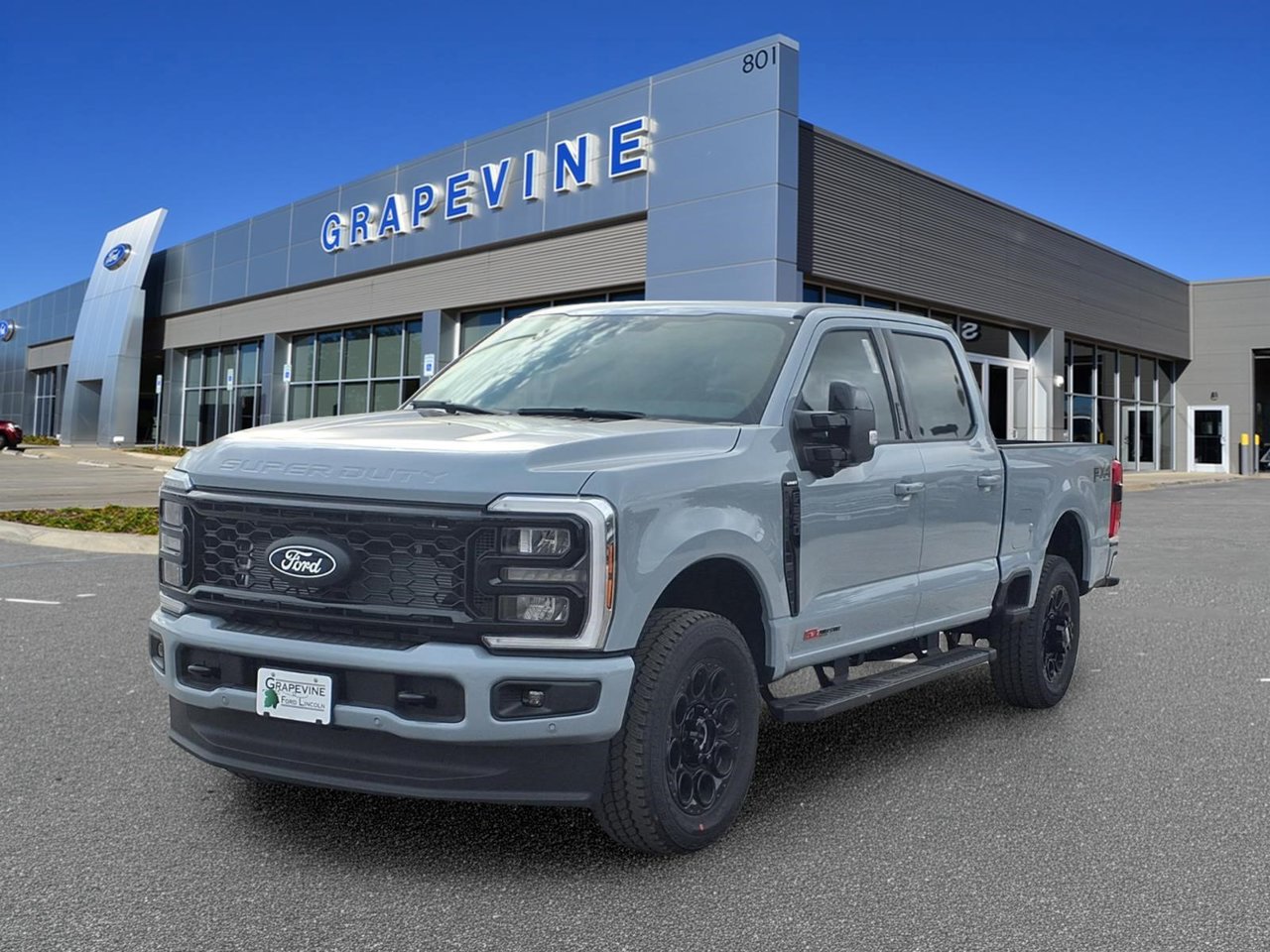 2027 Ford F-250 Lariat Truck Crew Cab