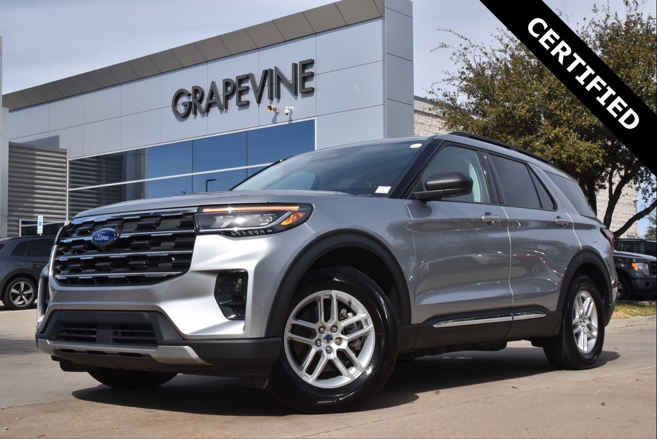 2025 Ford Explorer Active RWD