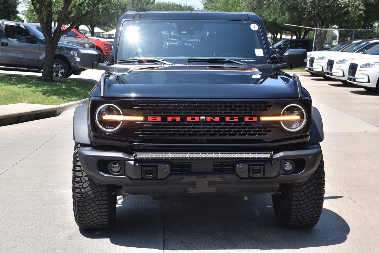 Used 2023 Ford Bronco 4-Door Badlands with VIN 1FMEE5DP5PLB87946 for sale in Grapevine, TX