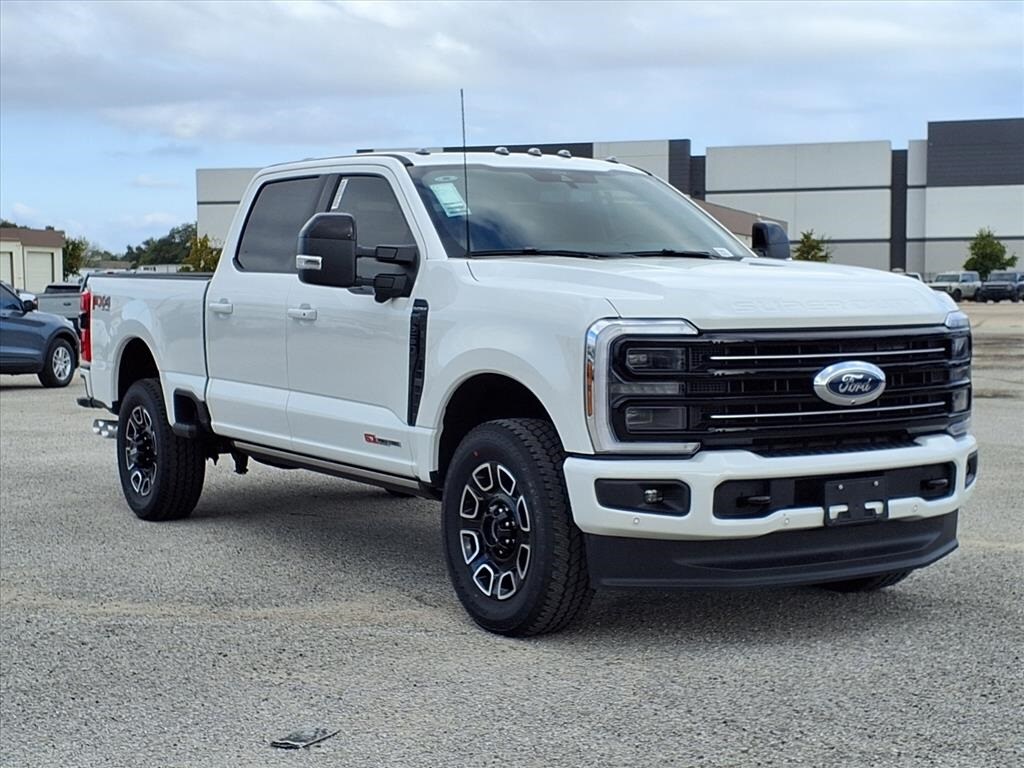 2026 Ford F-250 Platinum photo 3