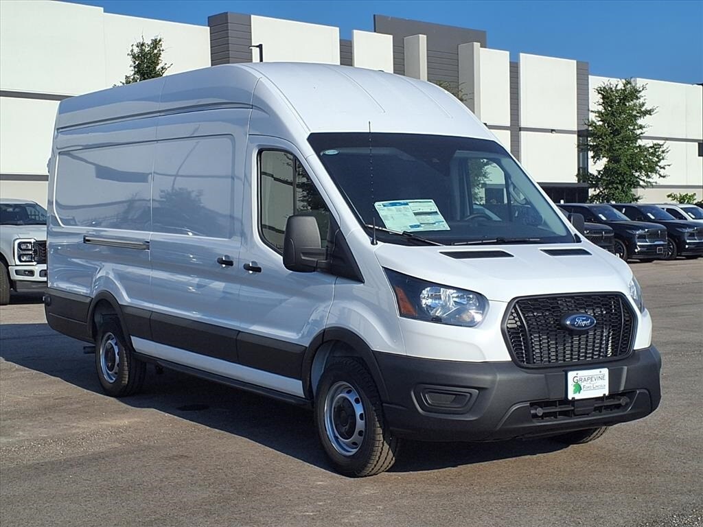 2025 Ford Transit photo 3