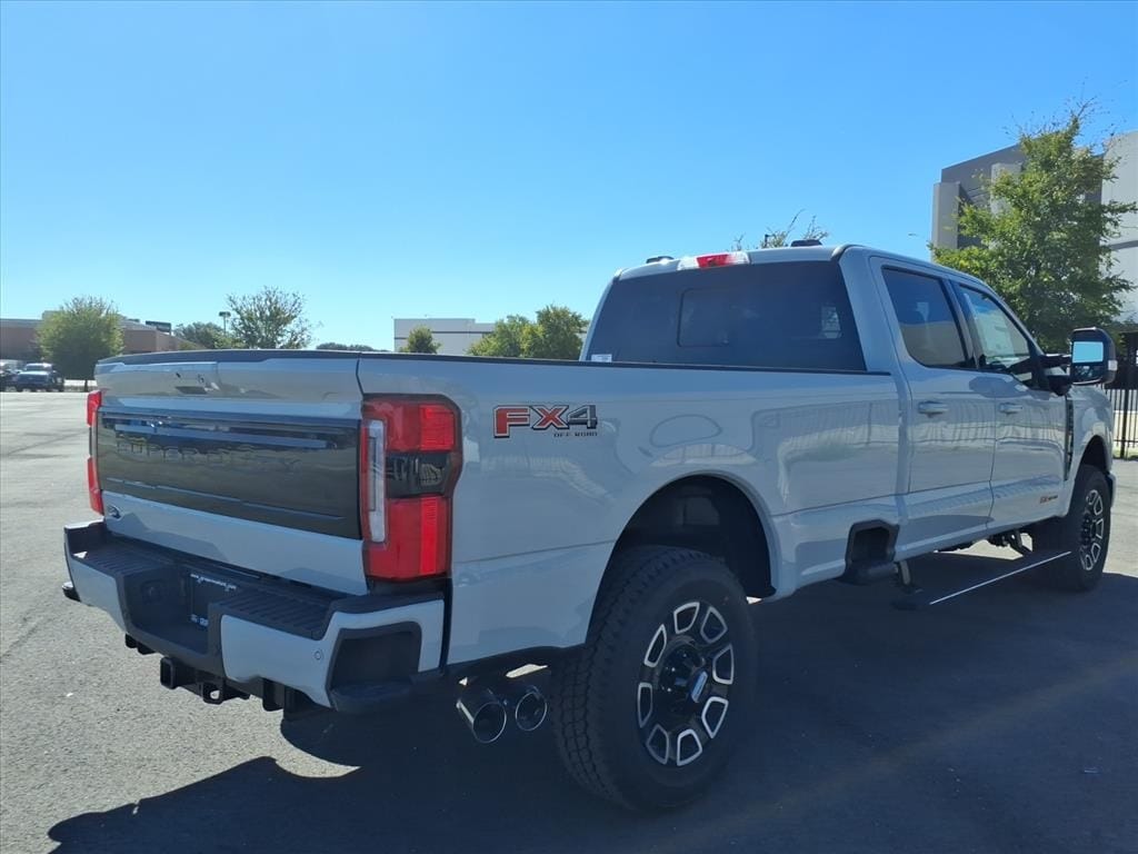 New 2026 Ford F-350 Platinum Truck Crew Cab