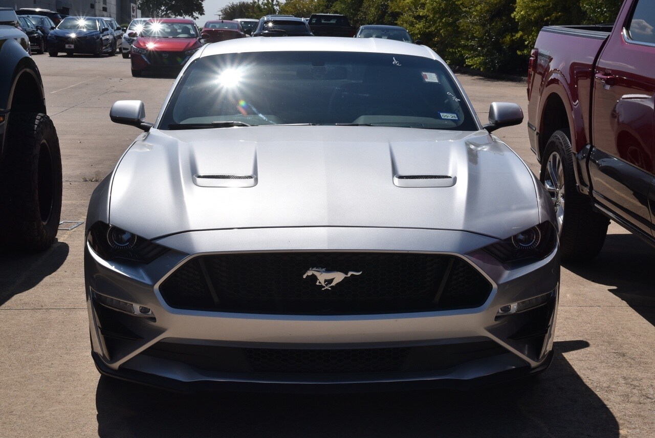 2018 Ford Mustang GT photo 3