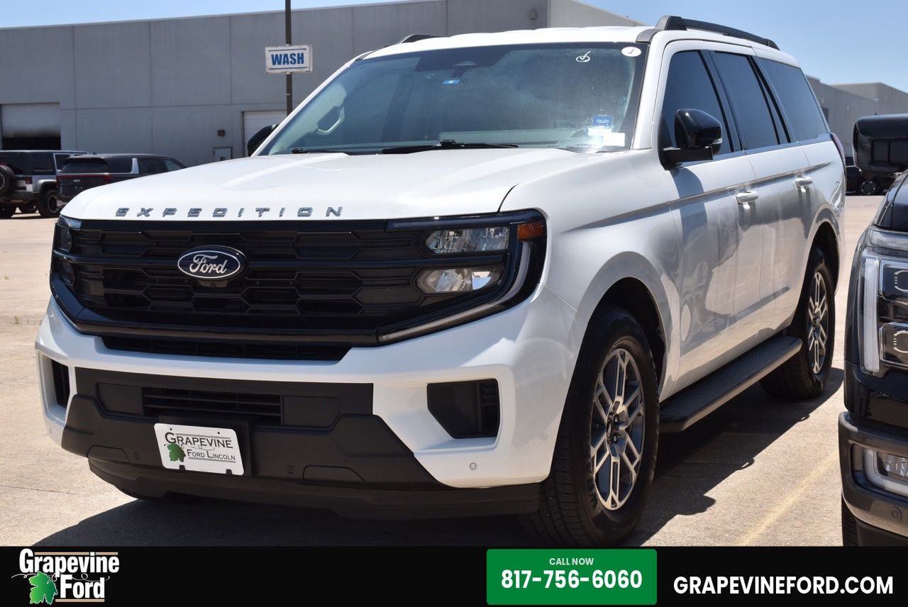 Star White Metallic Tri-Coat 2026 Ford Expedition SUV / Crossover 4X2 Automatic