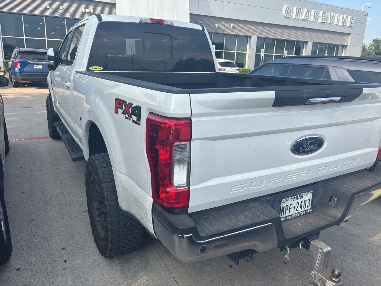 2019 Ford F-250 Lariat photo 2