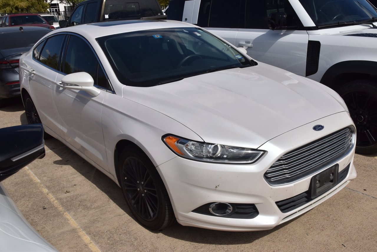Used 2016 Ford Fusion SE Sedan