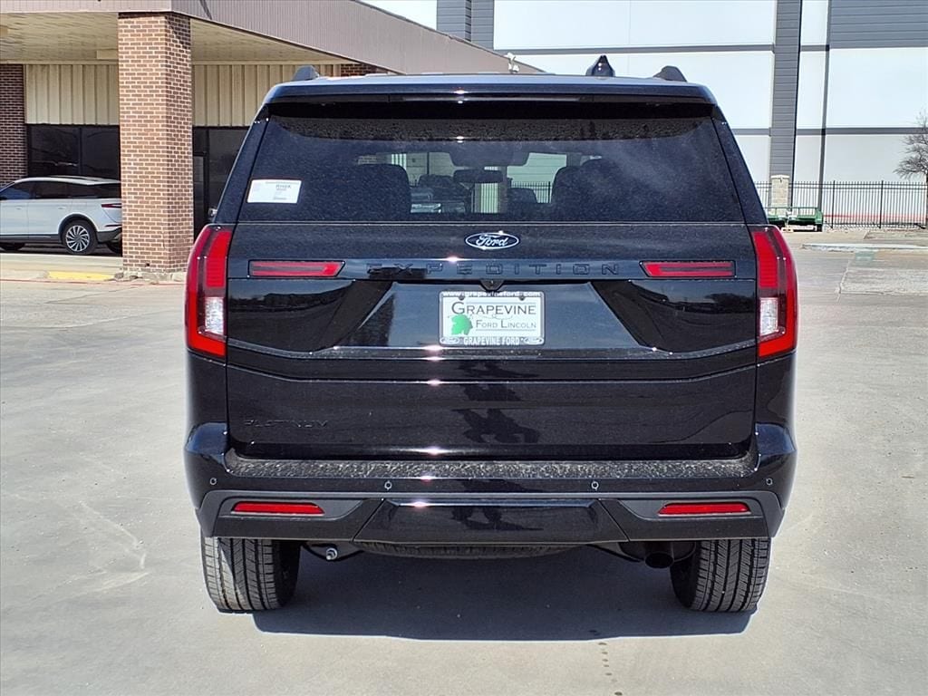 2026 Ford Expedition Platinum - Photo 5