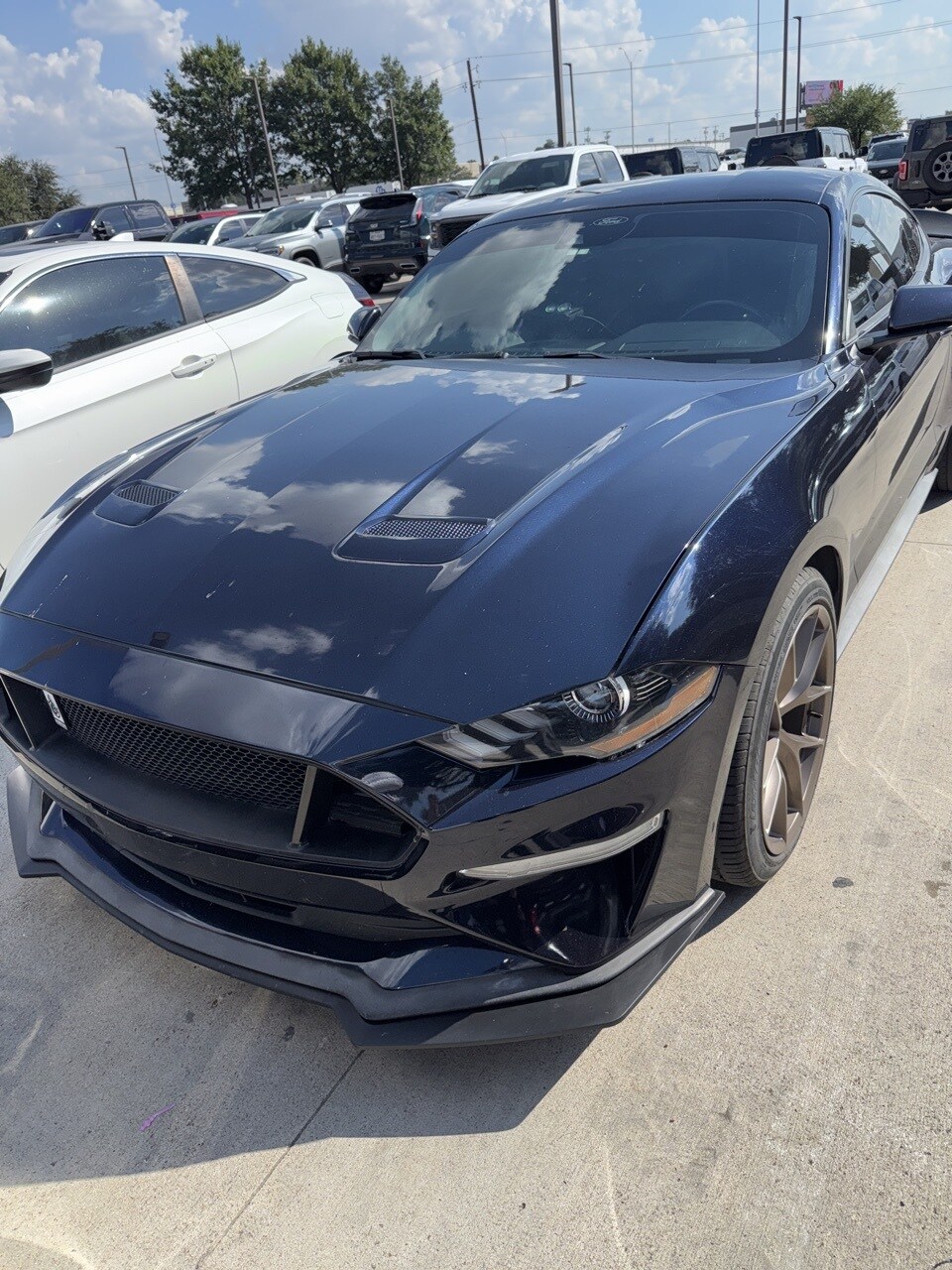 2021 Ford Mustang EcoBoost photo 2