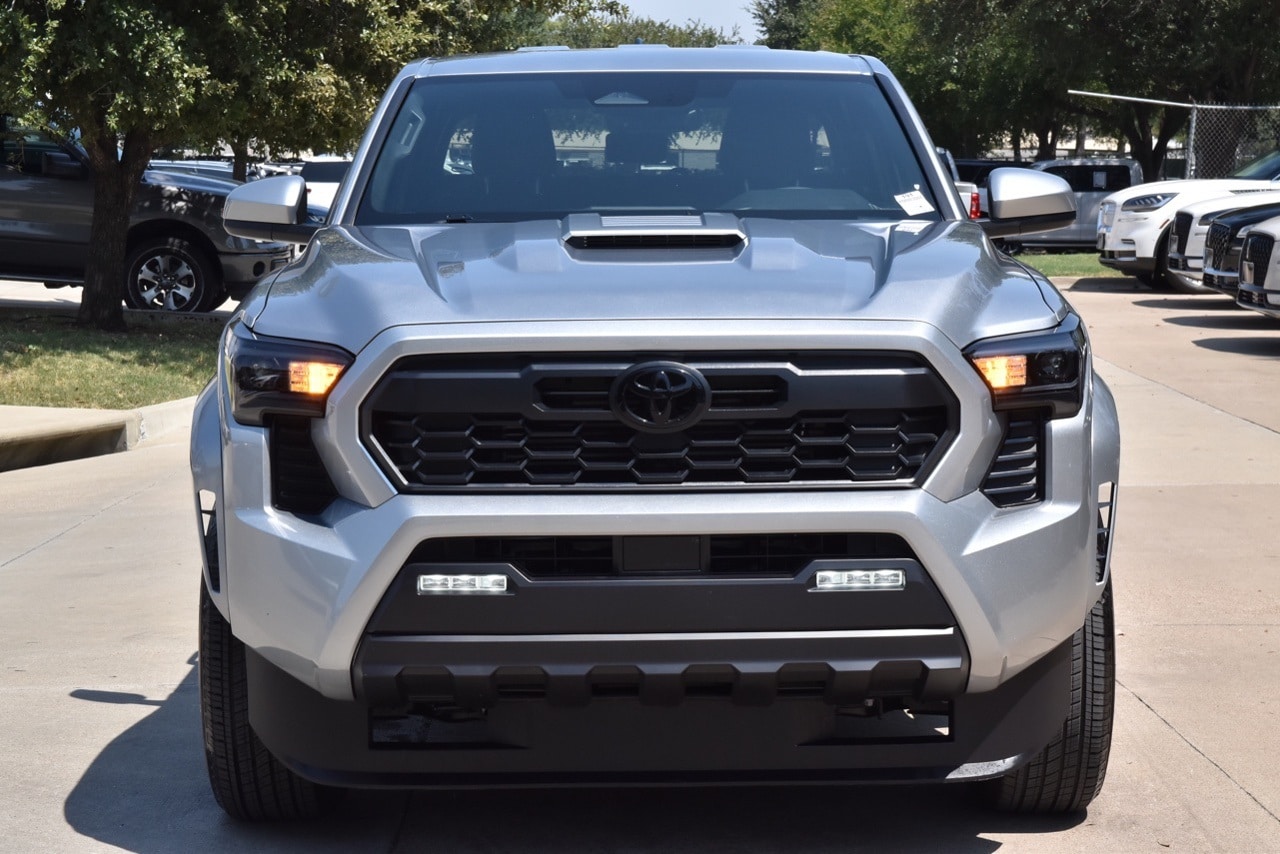 Used 2024 Toyota Tacoma TRD Sport with VIN 3TMKB5FN2RM003088 for sale in Grapevine, TX