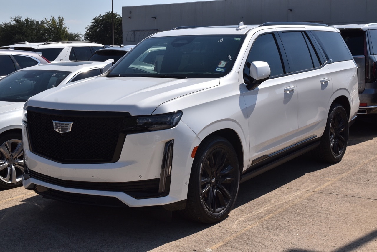 2023 Cadillac Escalade Sport photo 2
