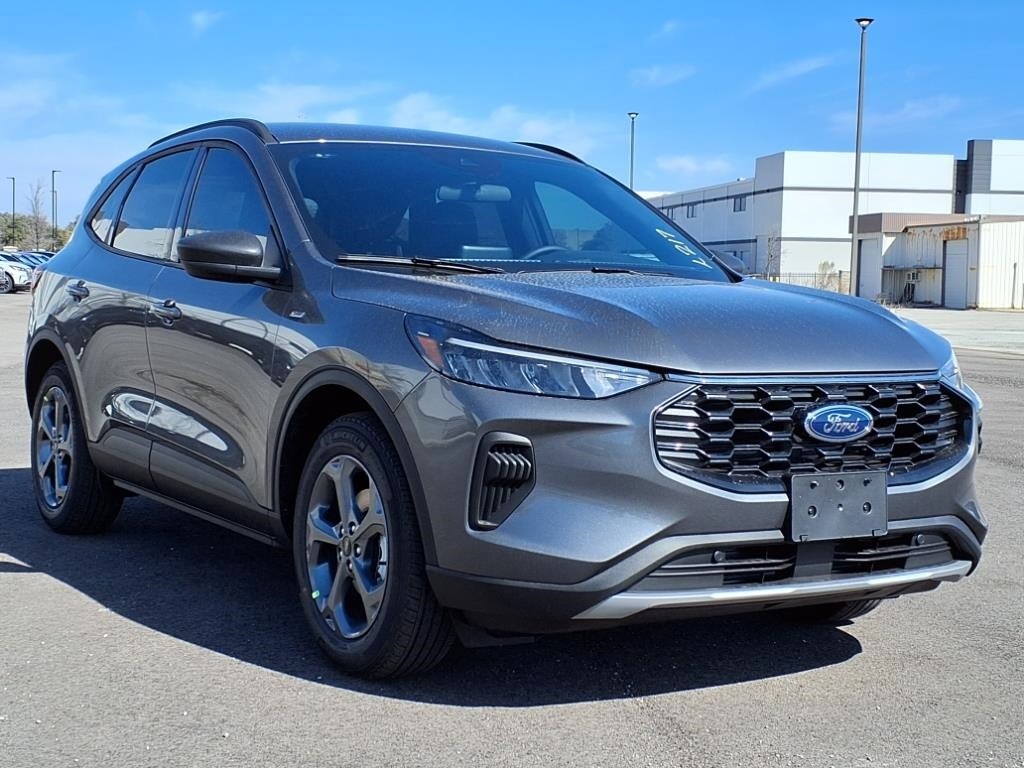 2025 Ford Escape ST-Line photo 3