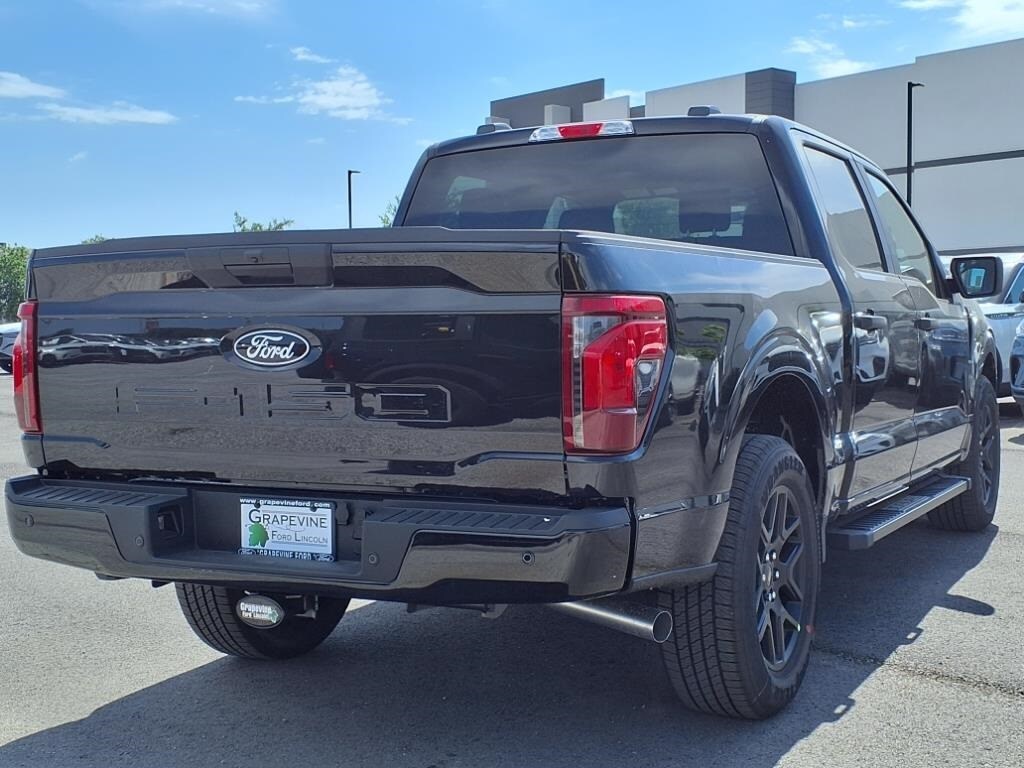 2025 Ford F-150 STX photo 4