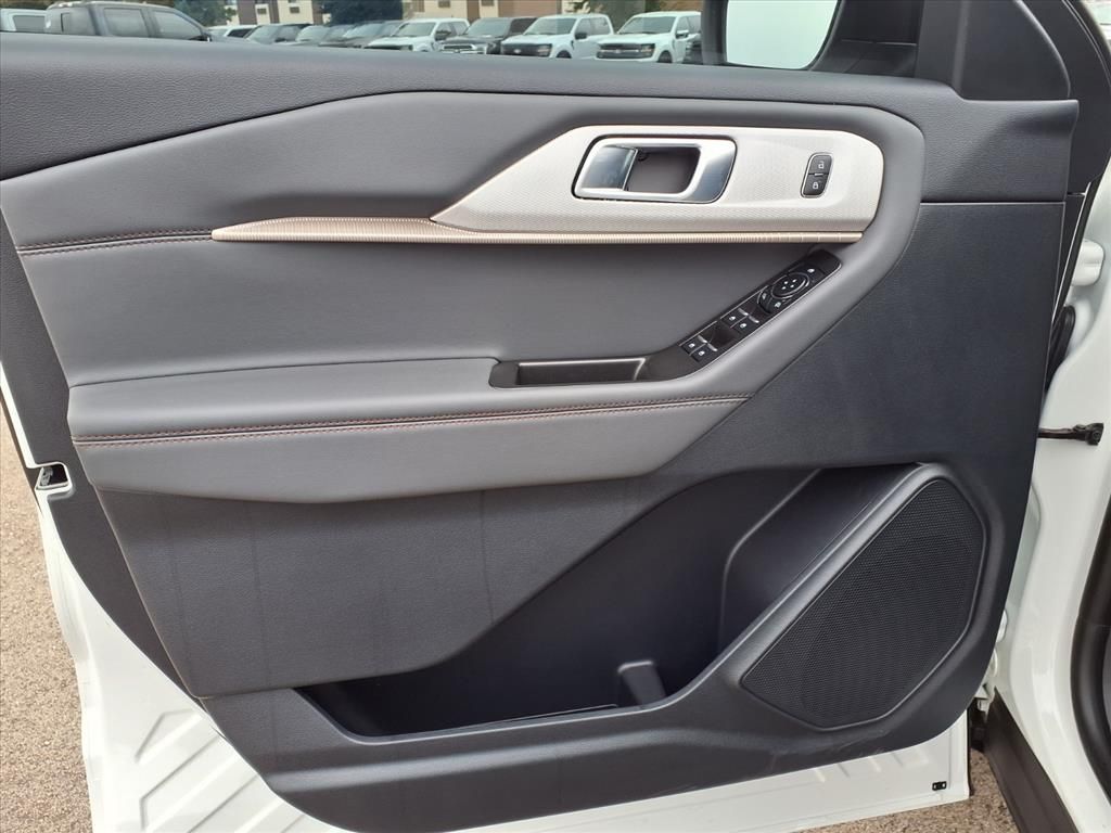 2026 Ford Explorer Active - Photo 22