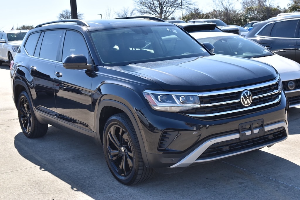 Used 2022 Volkswagen Atlas 2.0T SE w/Technology SUV