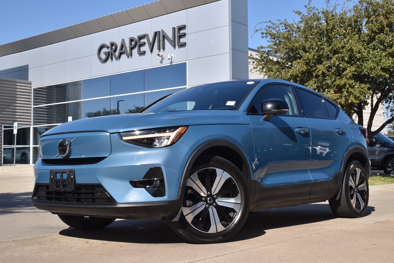 Used 2023 Volvo C40 Plus with VIN YV4ED3GL7P2036095 for sale in Grapevine, TX