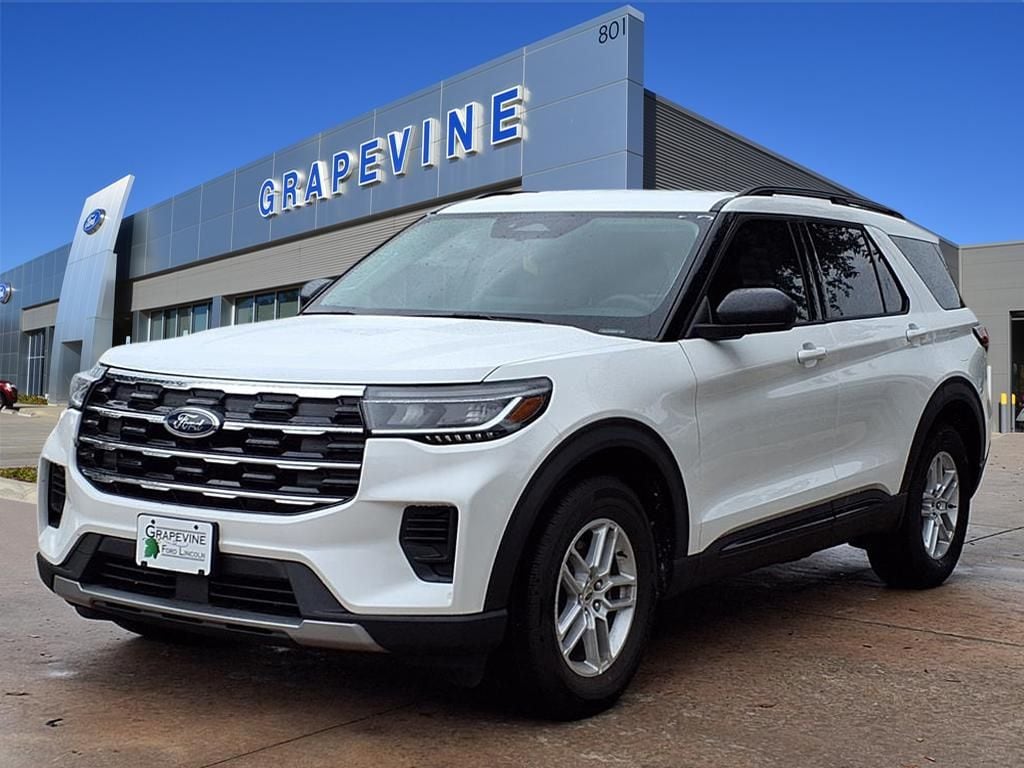 2026 Ford Explorer's photo