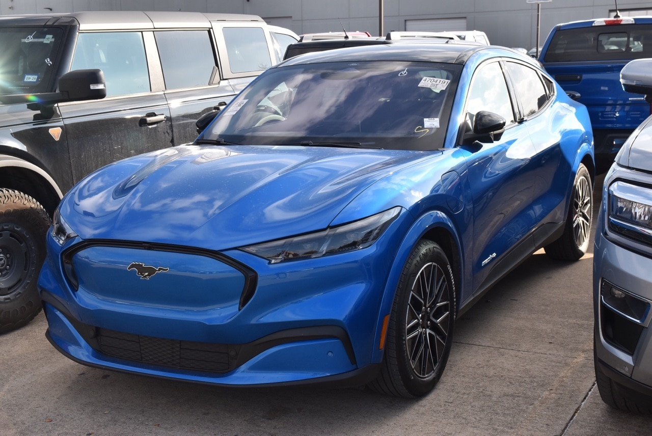 Used 2025 Ford Mustang Mach-E Premium AWD with VIN 3FMTK3SU9SMA05251 for sale in Grapevine, TX