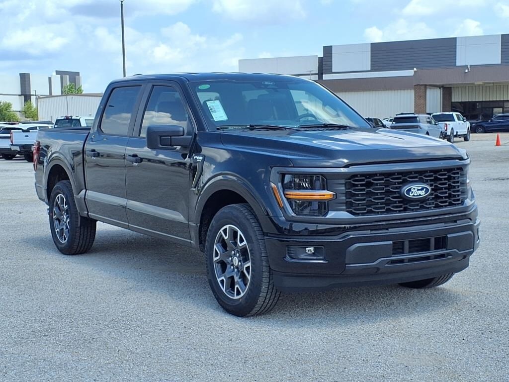 2025 Ford F-150 STX photo 3