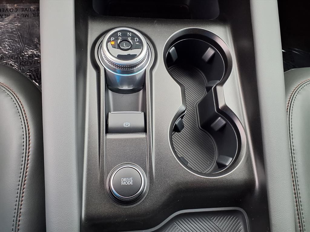 2026 Ford Explorer Active - Photo 13