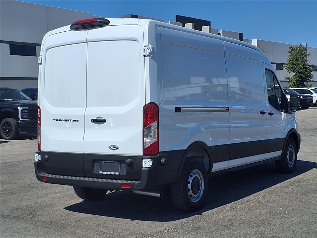 2026 Ford Transit photo 4