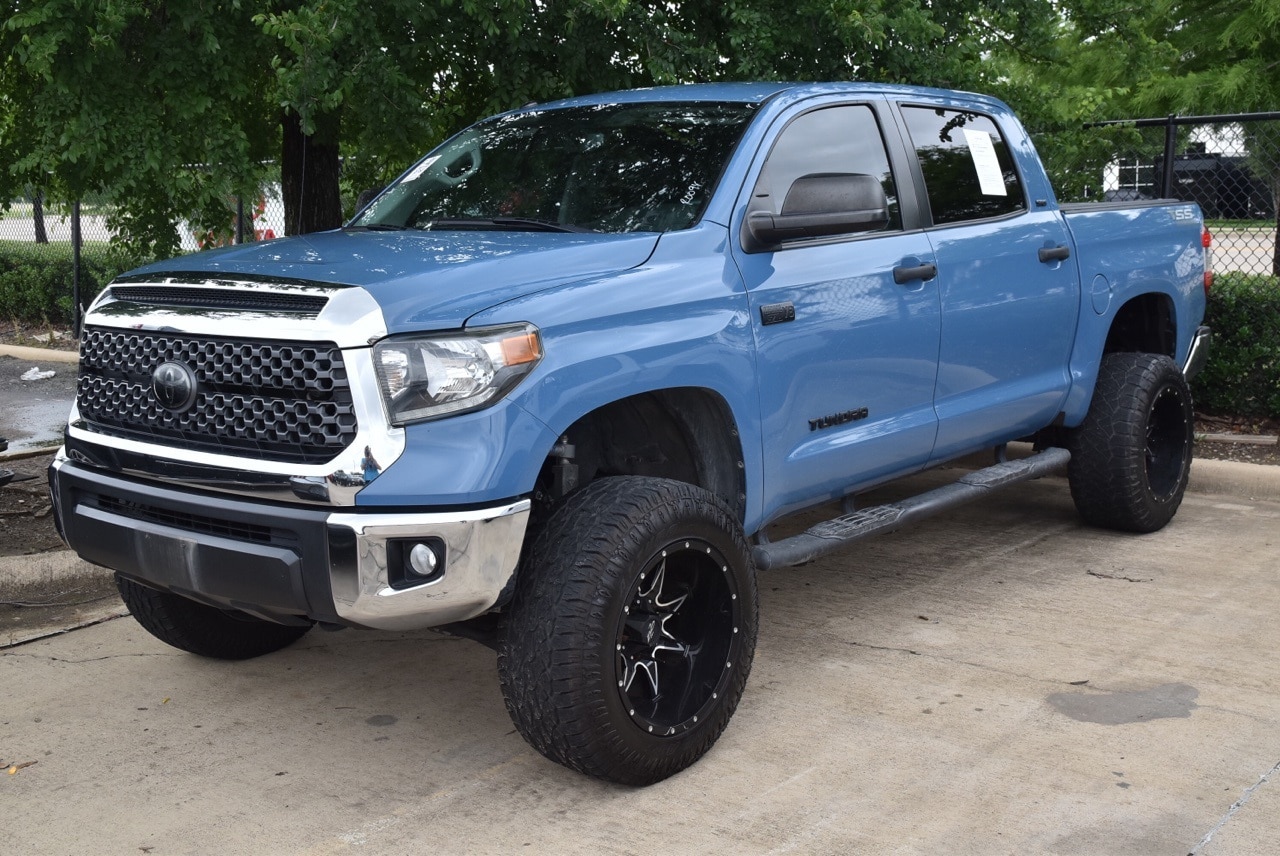 Used 2019 Toyota Tundra SR5 with VIN 5TFDW5F17KX864941 for sale in Grapevine, TX