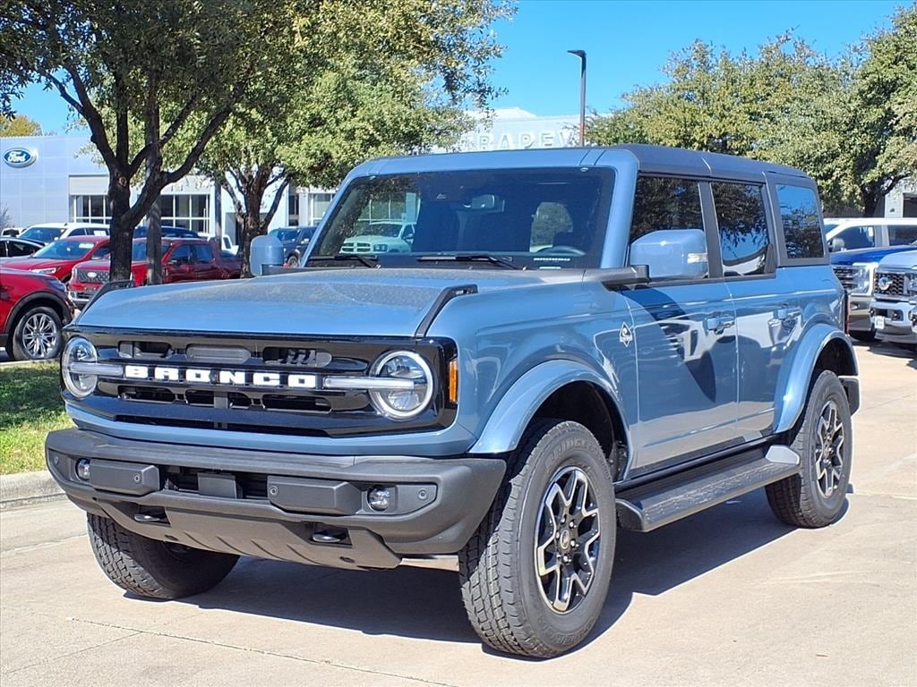 New 2025 Ford Bronco Outer Banks SUV