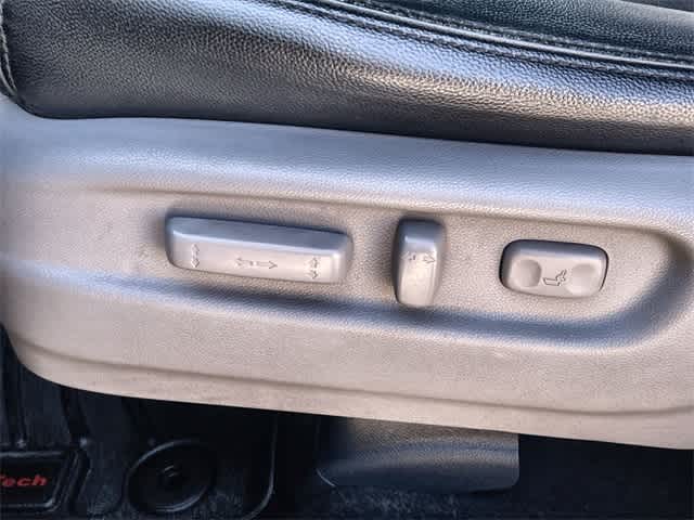 Thumbnail: 2019 Honda Pilot - 31