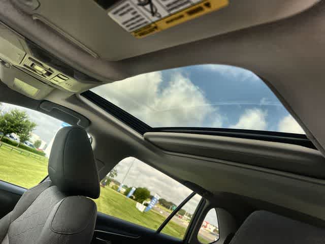 Thumbnail: 2019 Toyota RAV4 - 31