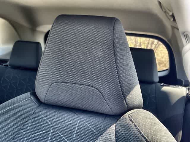 Thumbnail: 2022 Toyota RAV4 - 25