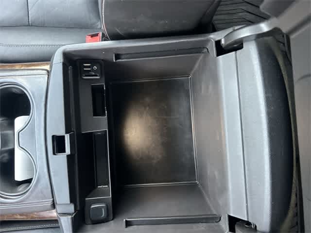 Thumbnail: 2015 Chevrolet Tahoe - 27