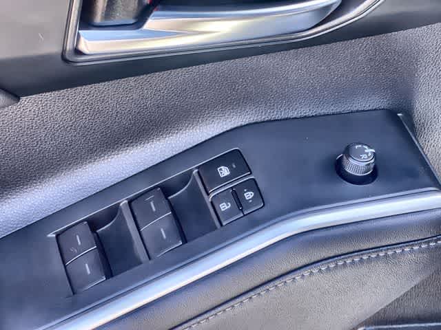 Thumbnail: 2024 Toyota Highlander - 30