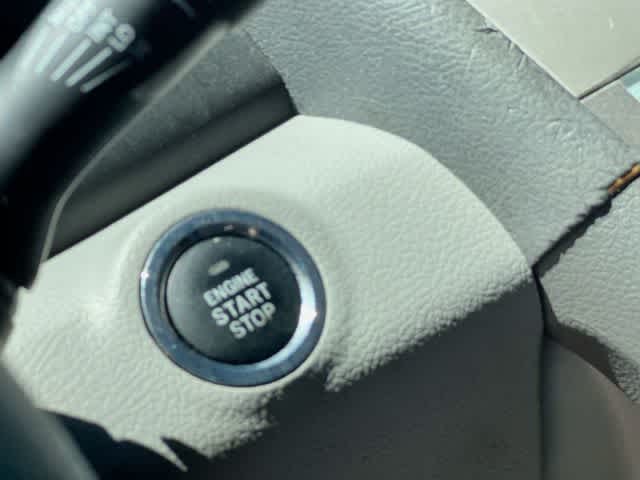 Thumbnail: 2009 Toyota Camry - 28