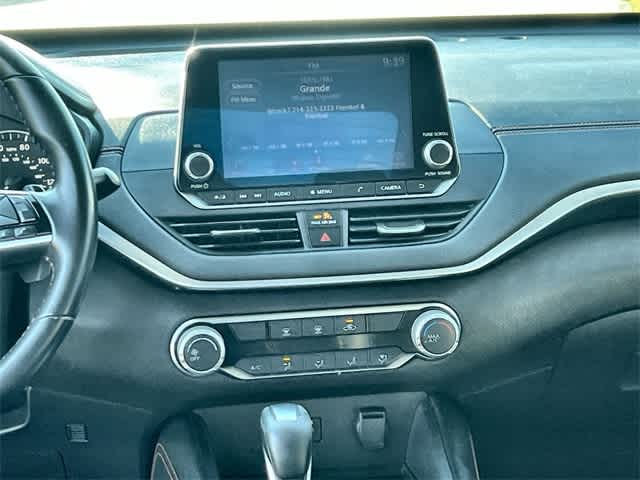 Thumbnail: 2020 Nissan Altima - 18