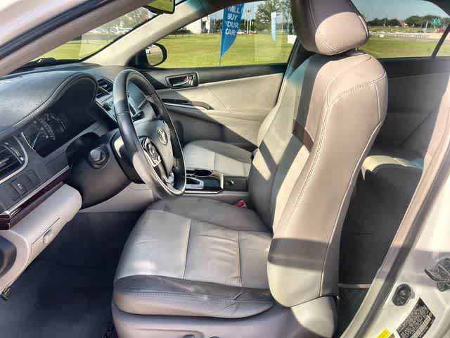 Thumbnail: 2012 Toyota Camry - 11