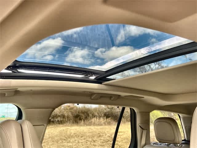 Thumbnail: 2020 Lincoln Aviator - 32