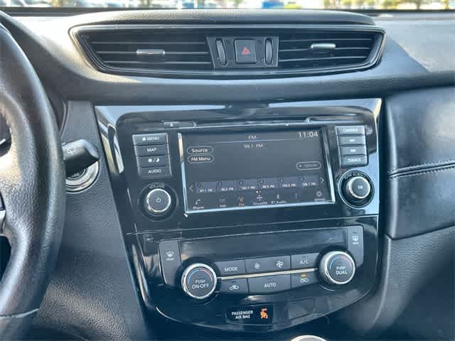 Thumbnail: 2019 Nissan Rogue - 18