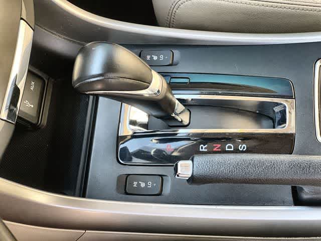 Thumbnail: 2015 Honda Accord - 15