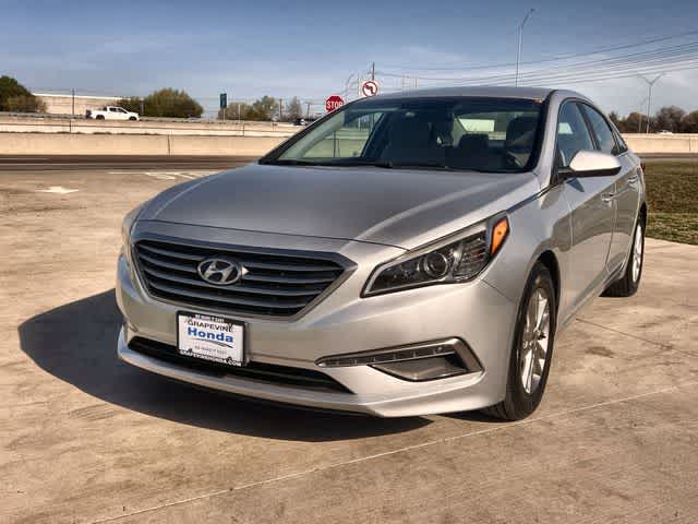 Thumbnail: 2015 Hyundai Sonata - 2