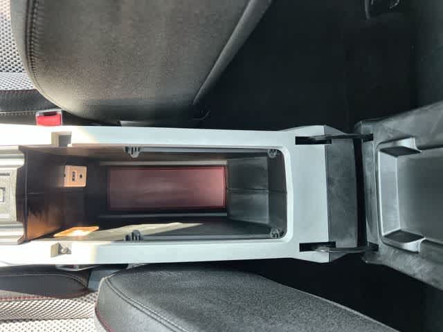 Thumbnail: 2017 Chevrolet Equinox - 27