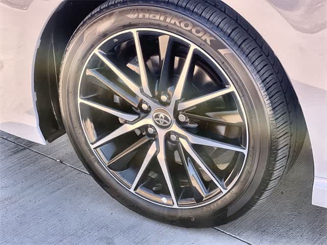 Thumbnail: 2023 Toyota Camry - 9