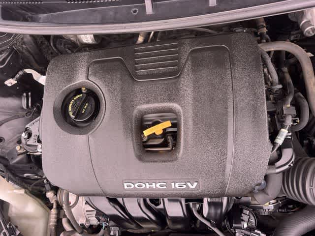 Thumbnail: 2017 Kia Forte - 10