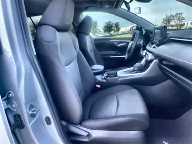 Thumbnail: 2021 Toyota RAV4 - 12