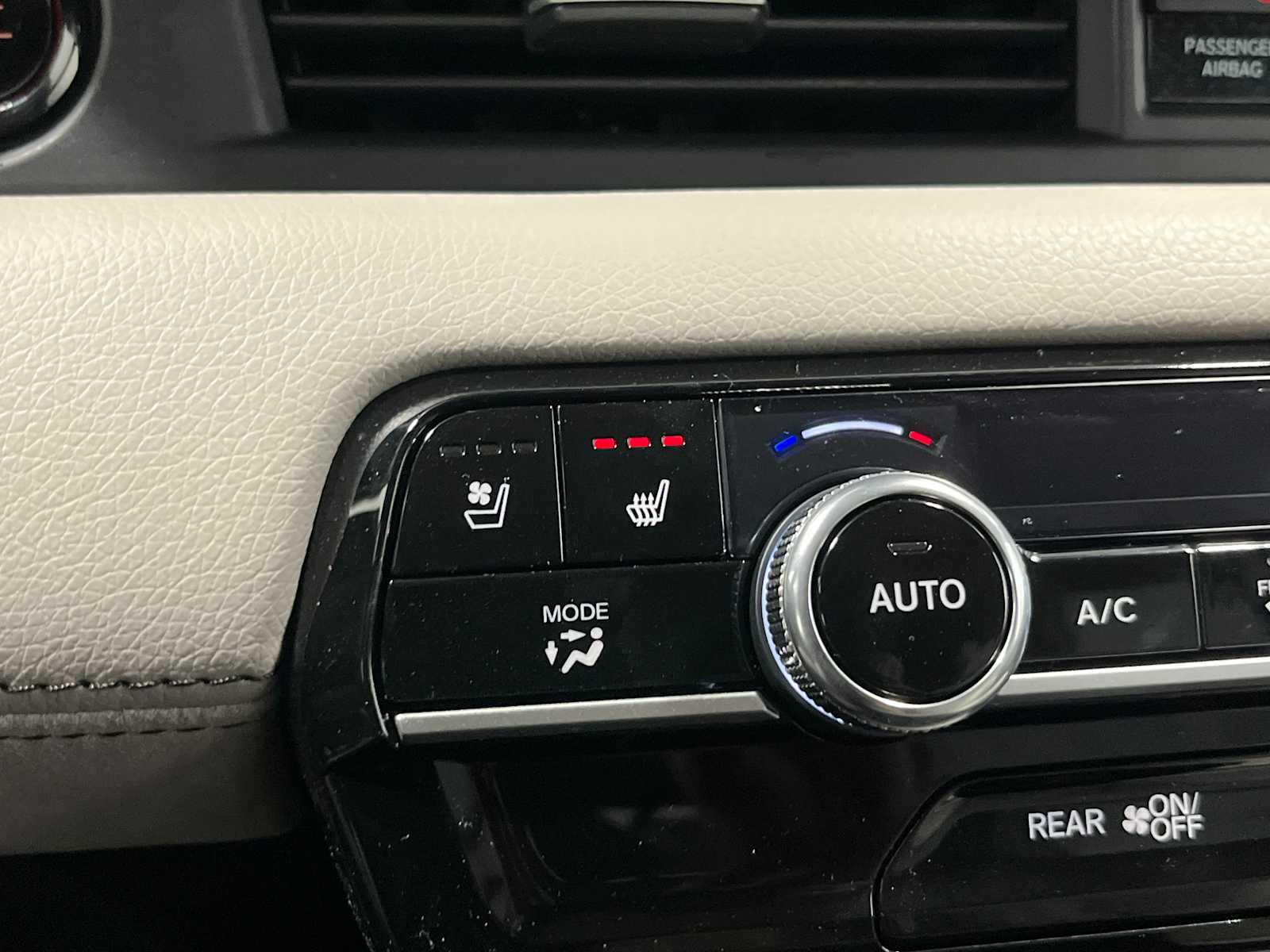 Thumbnail: 2026 Honda Pilot - 18