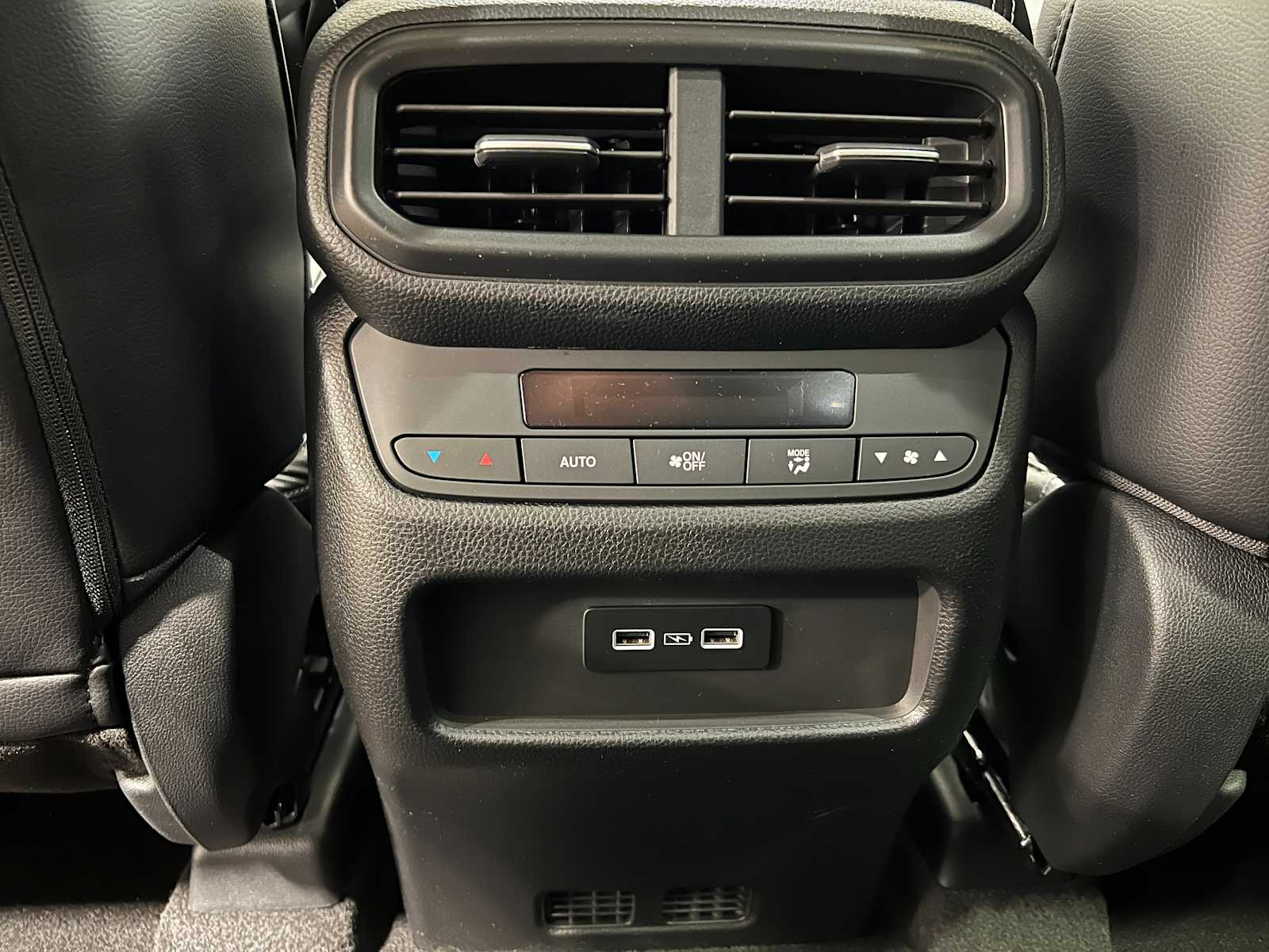 Thumbnail: 2025 Honda Pilot - 30