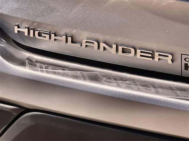 Thumbnail: 2020 Toyota Highlander - 8