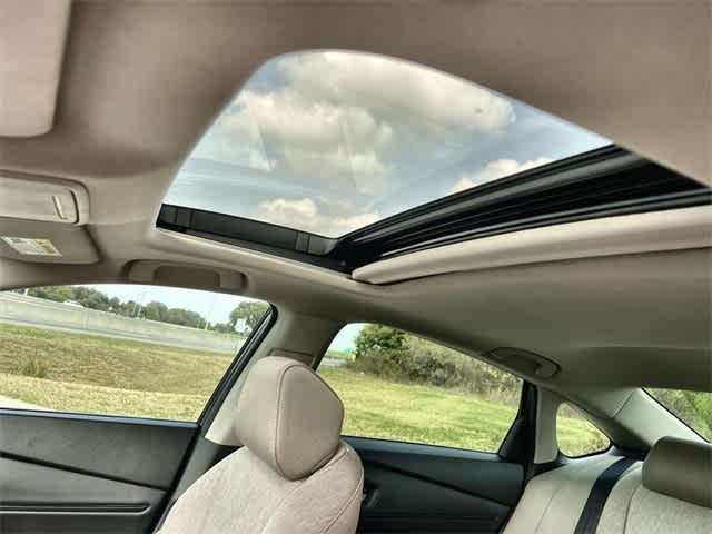 Thumbnail: 2024 Honda Accord - 32