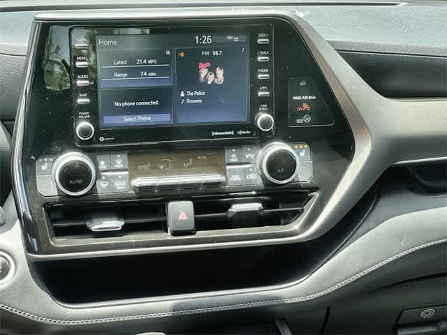 Thumbnail: 2021 Toyota Highlander - 18