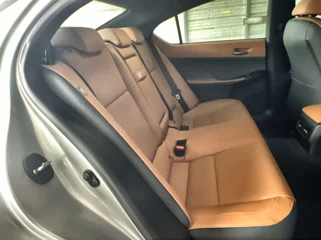 Thumbnail: 2025 Lexus IS - 14