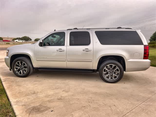 Thumbnail: 2014 Chevrolet Suburban - 4